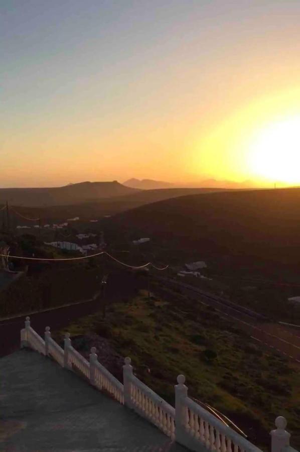 Las Nieves Suites Тегисе Экстерьер фото