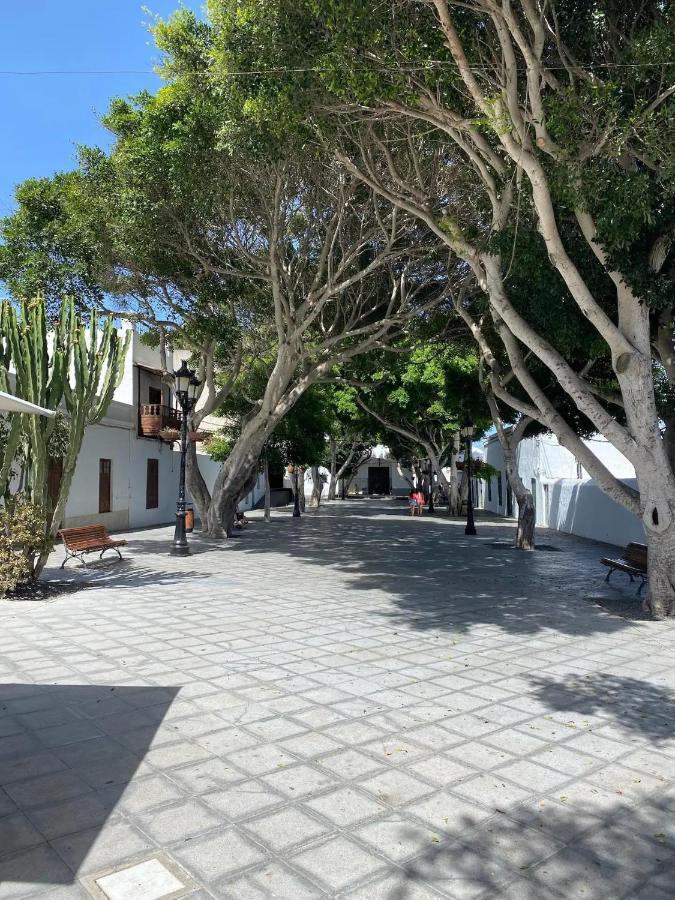 Las Nieves Suites Тегисе Экстерьер фото