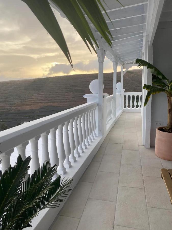 Las Nieves Suites Тегисе Экстерьер фото